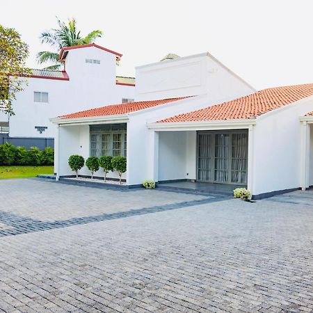 Bony'S Holiday Inn Negombo Dış mekan fotoğraf