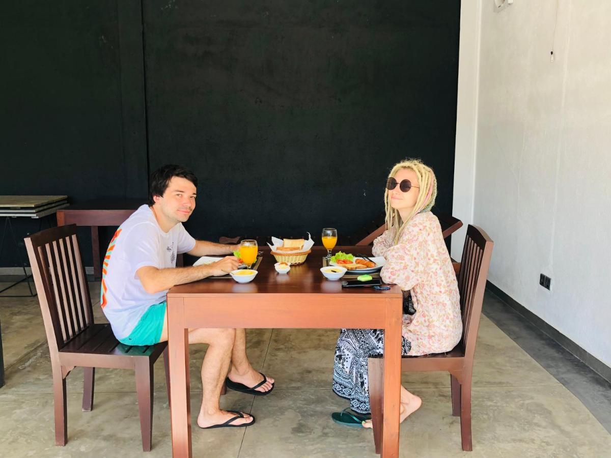 Bony'S Holiday Inn Negombo Dış mekan fotoğraf