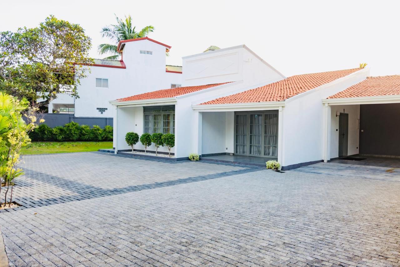 Bony'S Holiday Inn Negombo Dış mekan fotoğraf