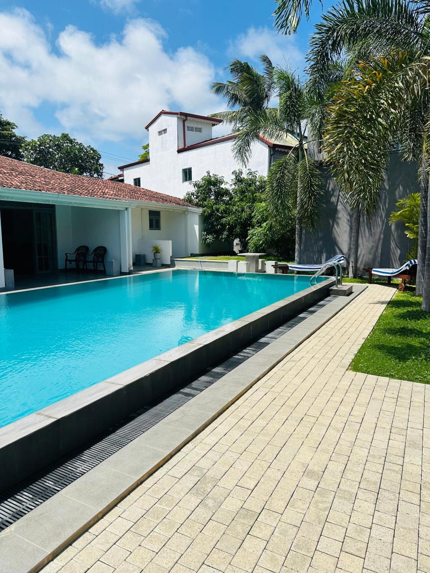 Bony'S Holiday Inn Negombo Dış mekan fotoğraf