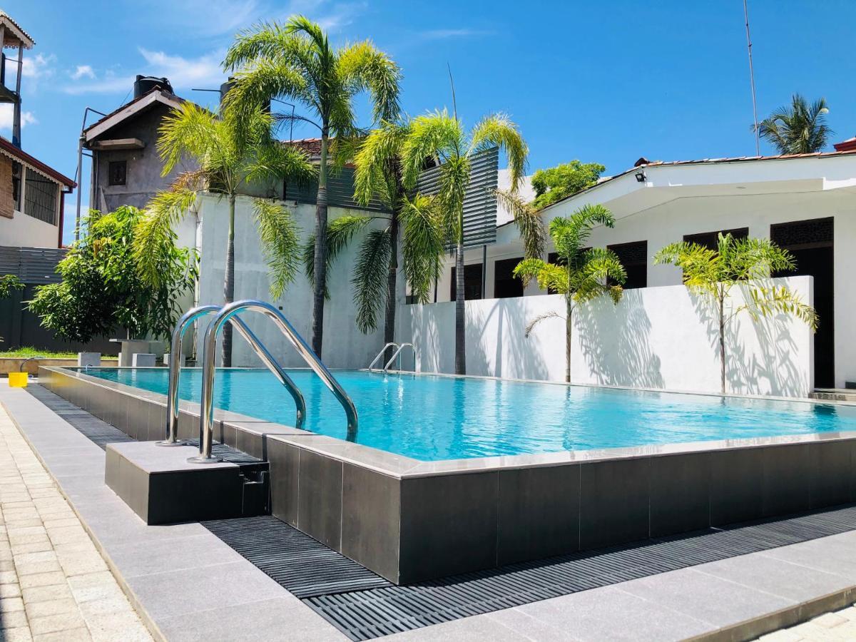 Bony'S Holiday Inn Negombo Dış mekan fotoğraf