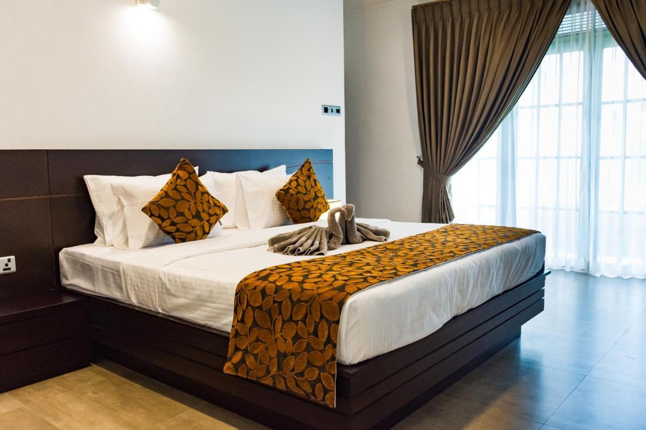 Bony'S Holiday Inn Negombo Dış mekan fotoğraf