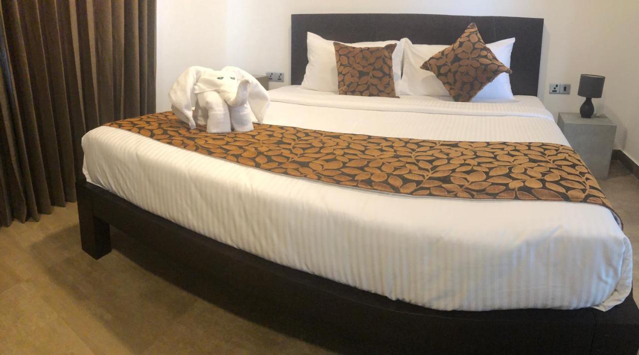 Bony'S Holiday Inn Negombo Dış mekan fotoğraf