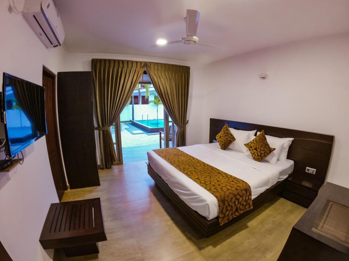 Bony'S Holiday Inn Negombo Dış mekan fotoğraf