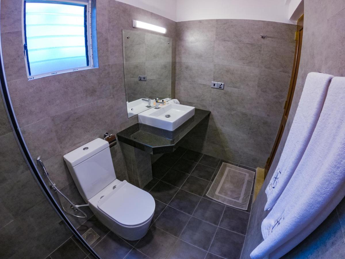 Bony'S Holiday Inn Negombo Dış mekan fotoğraf